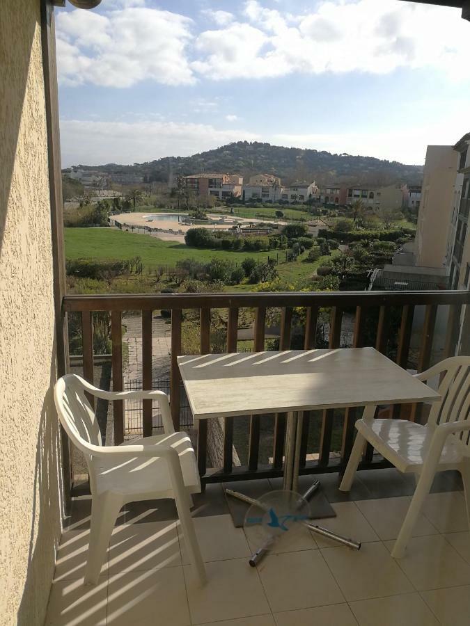 Appartement L'AZURE, Marines de GASSIN Extérieur photo
